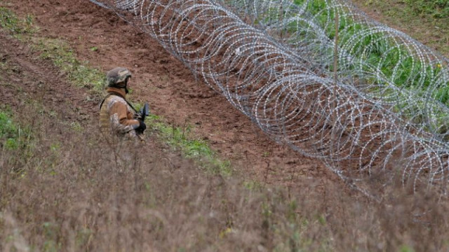 Литва оставя границата с Беларус затворена до края на ноември